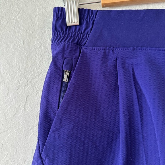 Athleta Textured Brooklyn Shorts Size 2 - Picture 5 of 9